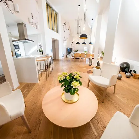 Lux Penthouse Near Wenceslas Square Lägenhet Prag