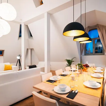 Lägenhet Lux Penthouse Near Wenceslas Square *