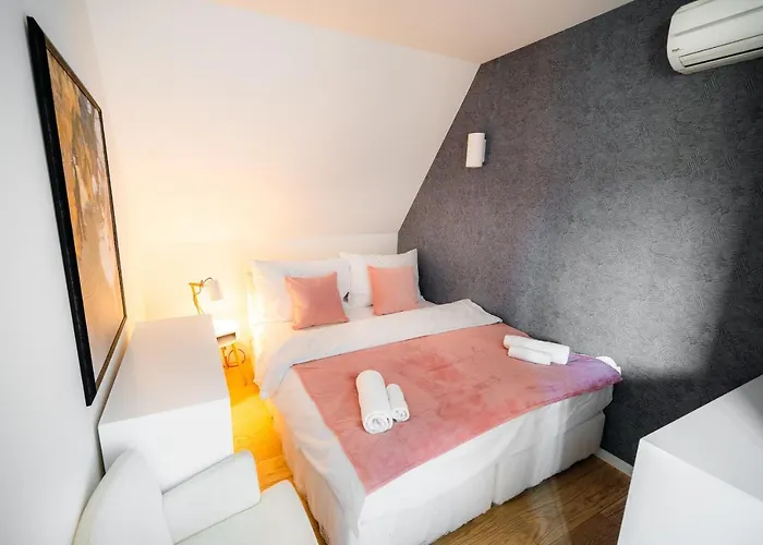 Lux Penthouse Near Wenceslas Square Апартаменты *