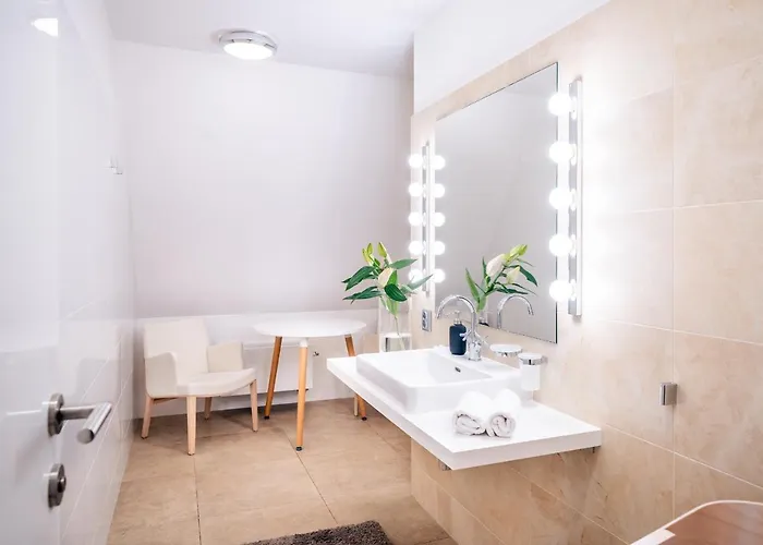 Lux Penthouse Near Wenceslas Square *
