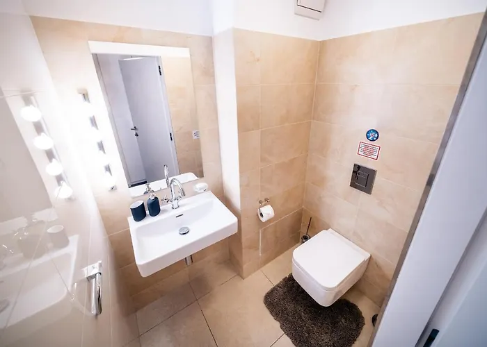 Lux Penthouse Near Wenceslas Square Апартаменты Прага